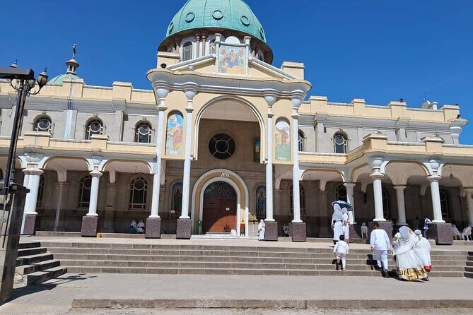 Addis Ababa City Tours - National Museum of Ethiopia: Lucy, Selam, and the timeline you came for