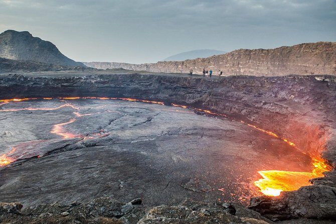 Danakil 3 days tour - Day 3: salt mining at Ragad, Dallol, and Lake Assal