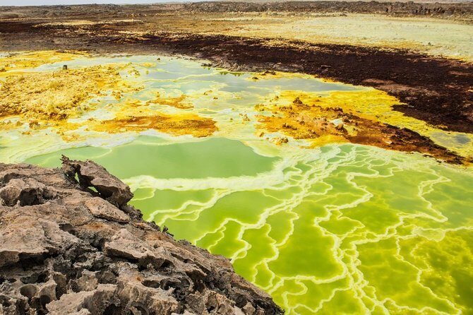 Danakil 3 days tour - Small-group energy: 15 people makes a difference