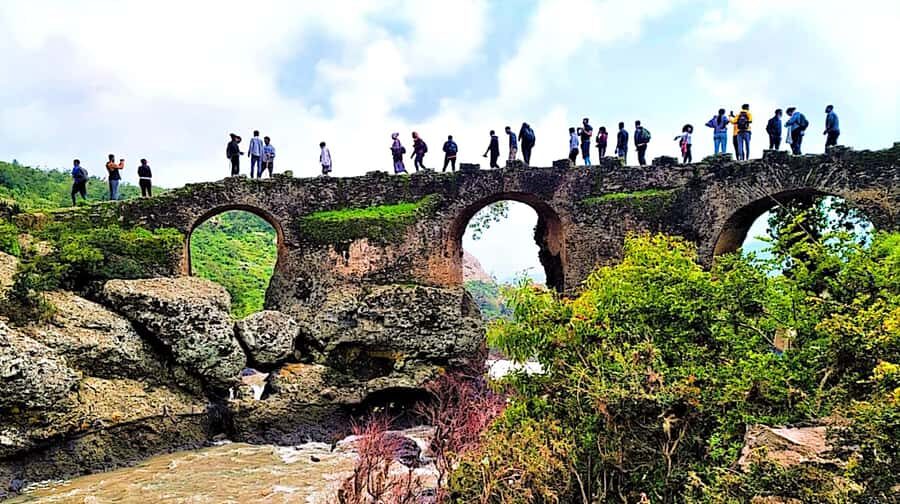 Day trip Debre Libanos, Bule nile George &Portugal Bridge - Jamma River Break and the Value of Unplanned Stops