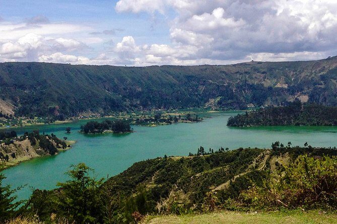Day Trip To Wonderful Crater Lake of Wenchi & Ancient Church - Leaving Addis: The Westward Drive That Sets the Mood