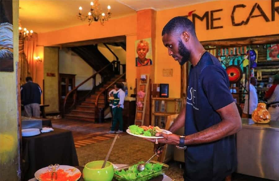 Ethiopian Culinary Tour - Market, Coffee Ceremony and More - How the tour pacing actually works in 6 hours