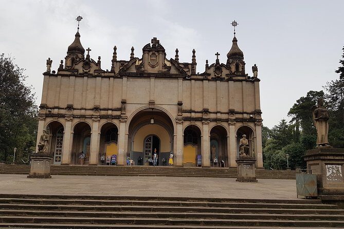 Full-Day Private City Tour of Addis Ababa - Merkato Market: guide-led street time and friendly bargaining