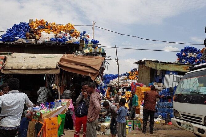 Go wheretheLocalsgo, Eatwhat thelocalseat!open Market&More Tours - Driving through Addis and then hitting Mercato