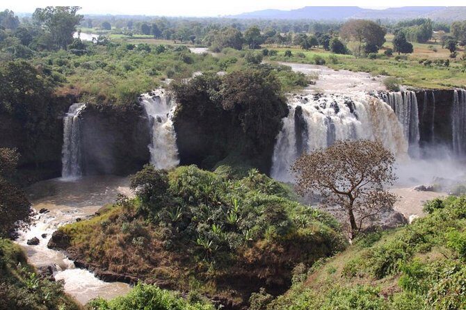 Historical-tour Lalibela Gonder & Bahir Dar - Inside Lalibela: 11 rock-hewn churches and a clear walking logic