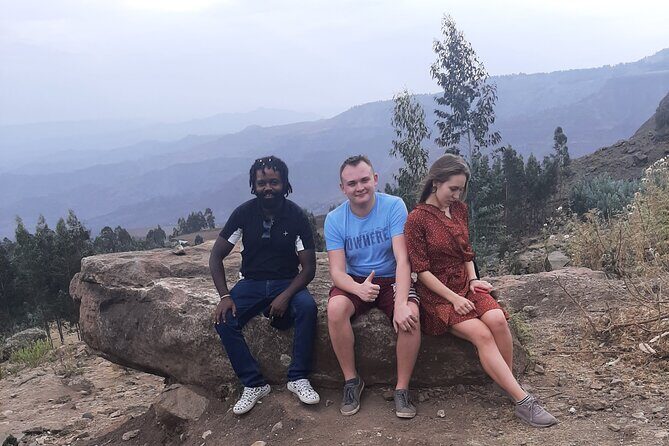 Lalibela Churches Day Tour - Midday break: lunch timing matters