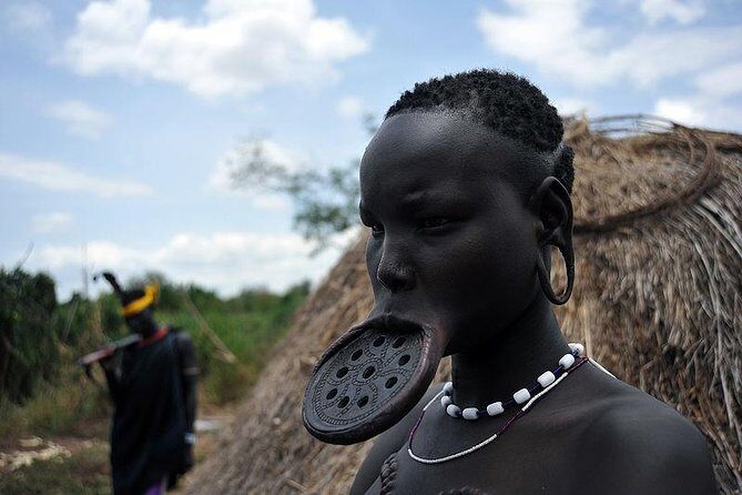 Omo Valley 5 Days - Karo at Kolcho and Hamer near your lodging: body paint, pride, and real villages