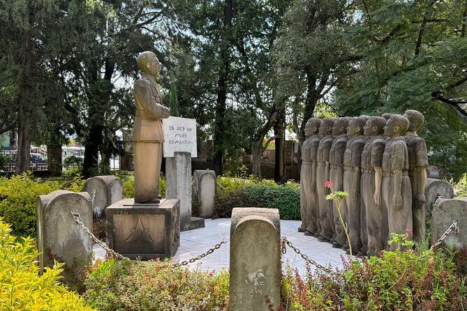 Private Half Day Guided tour in Addis Ababa New Flower - Mercato and Patriots Square: where negotiation is part of the show