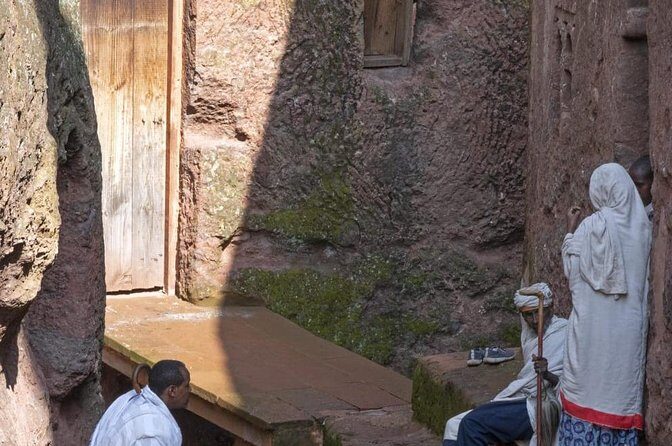 Visiting Lalibela churches - Seeing the Rock-Hewn Churches Up Close (and Understanding What You See)